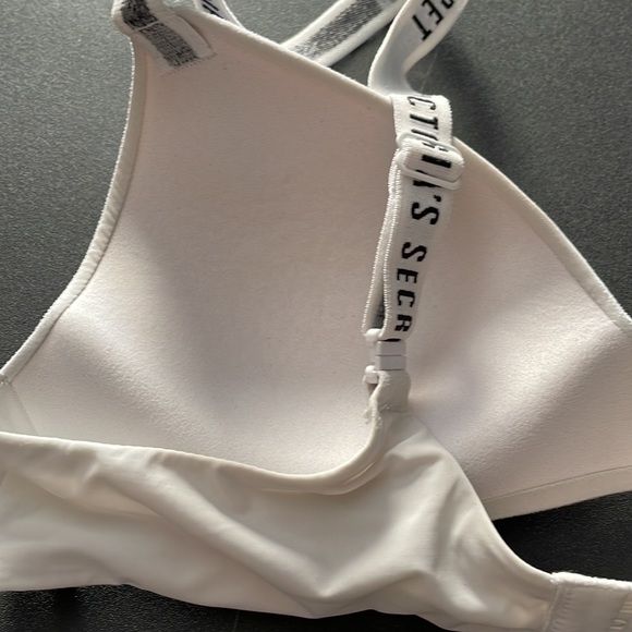 Victoria Secret bra size 34A - Picture 3 of 9